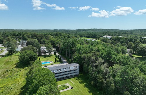 Damariscotta Condo | Simple living in Midcoast Maine