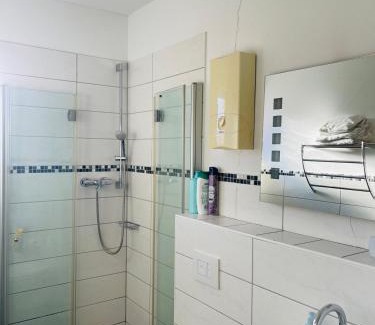 Oberdorla Apartment | Simple Stay Erftstadt 2