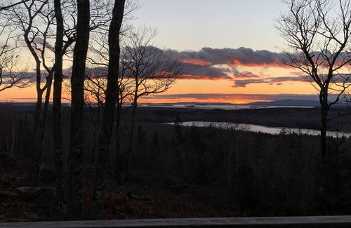 Sedgwick House | Simplify! Amazing views. Loaded kitchen. Pet friendly. Stargazing.