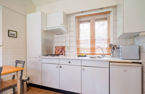 Stramproy House | Simplistic Holiday Home in Stramproy with Garden