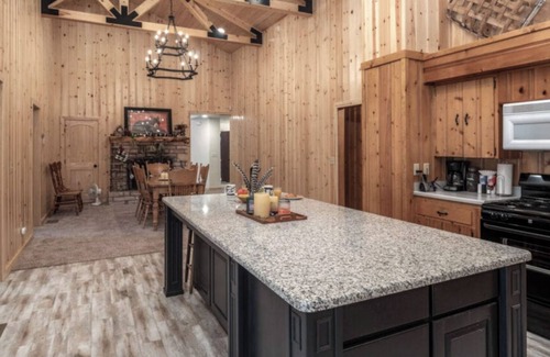 Ruidoso Cabin | Singing Pines - Huge Cabin Perched High Atop the Rio Ruidoso