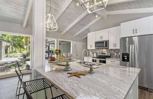 Heritage Woods House | Single level Sea Pines home with a hot tub, just a short walk to the beach!