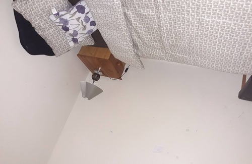 Birmingham House | single room wirh shared bathroom