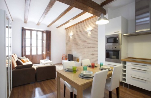 La Roqueta Apartment | Singular Stays Cervantes II
