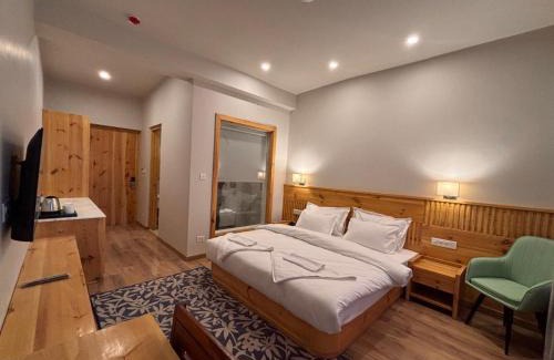 Leh Hotel | Sintik Residency