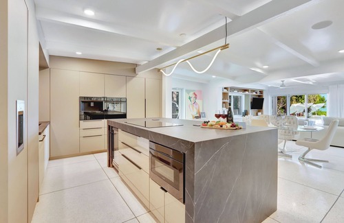 Summerland Key House | Sirena Key | Luxury Oceanfront Estate, Pool, Guest Cottage, Dock, 30min to Key West