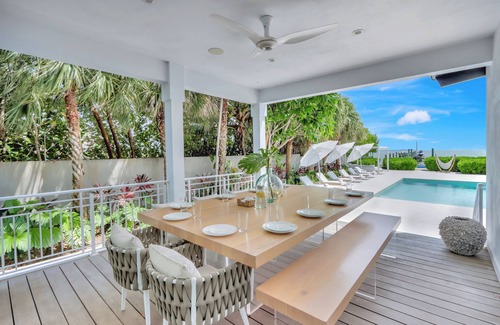Summerland Key House | Sirena Key | Luxury Oceanfront Estate, Pool, Guest Cottage, Dock, 30min to Key West