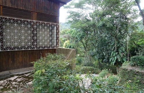 Teresopolis House | Site with panoramic views of the Atlantic forest and mountains, 10 minutes from downtown