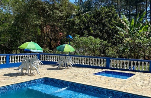 Igarata House | Site with swimming pool, wi-fi soccer field and lake with lots of fish
