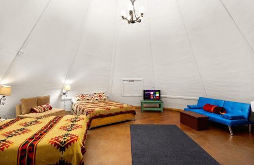 New Braunfels House | Sitting Bull - Tipi 6