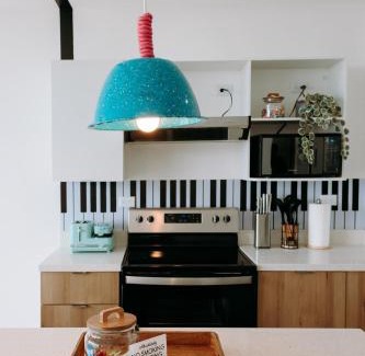 San Salvador Apartment | ¡Sivar Sound! Music Design!