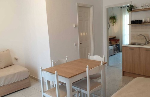 Sivota House | Sivotahomes-family