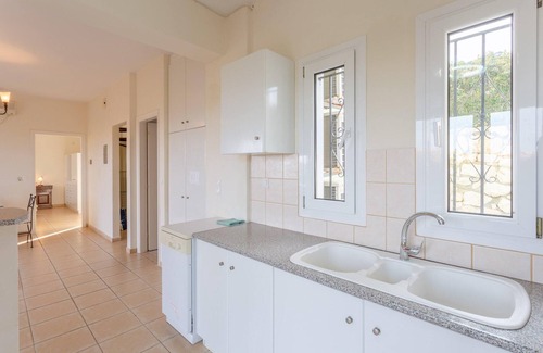 Skala Villa | Skala Villa Green Large Private Pool Walk to Beach Sea Views A C Wifi - 2825