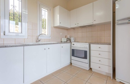 Skala Villa | Skala Villa Green Large Private Pool Walk to Beach Sea Views A C Wifi - 2825