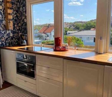 Skalhamn Apartment | Skalhamn a village seaside