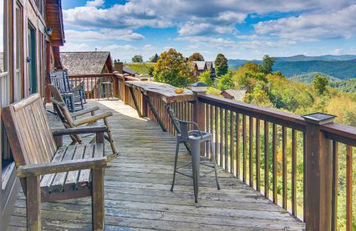 Wolf Laurel House | Ski and Hike Mars Hill Mountaintop Cabin with Views