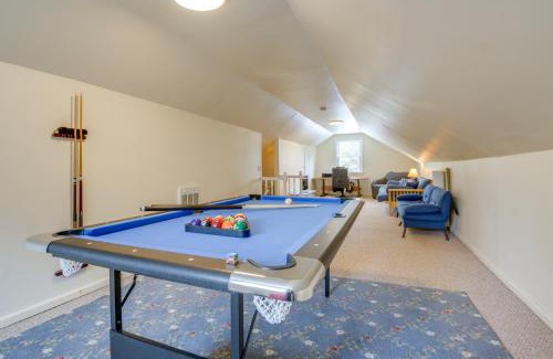 West Dover House | Ski, Golf and Hike Spacious Dover Retreat!