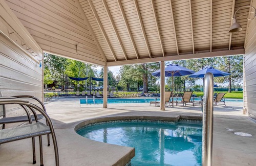 Century West Condo | Ski House 227