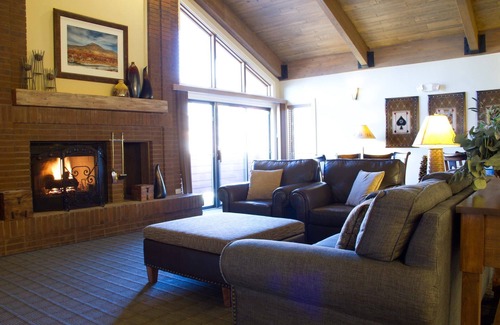 Steamboat Springs Resort | Ski, ice-skate, and snowmobile in the winter mountains!
