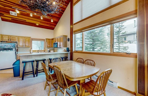 Big Horn Condo | Ski-in/out condo near Lake Levinsky with balcony, ski & mountain views
