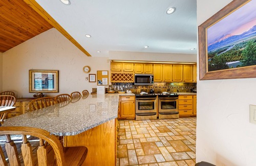Copper Mountain Village House | Ski-In Retreat w/Ski Views, Private Hot Tub, 2 Fireplaces - Short Walk to Lifts