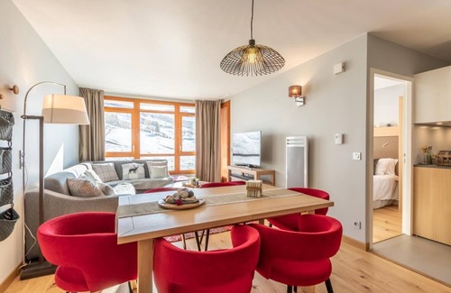 Arc-1800 Apartment | Ski-in/ski-out & foot of the slopes, 7th floor, view ski slopes, fitness, swimming pool, sauna