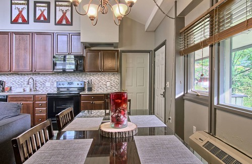 Boyne Falls Condo | Ski in/Ski out Condo at the base of Boyne Mountain-Sleeps 12