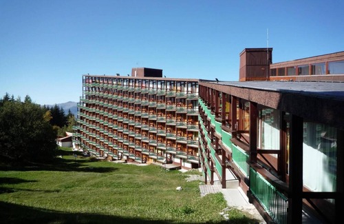 Arc-1800 Apartment | Ski-in/ski-out & foot of the slopes, 8th floor, view mountain, balcony, tv, 42m², Les Arcs