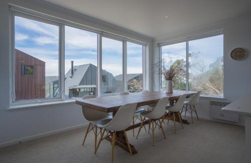 Hotham Heights Apartment | Ski in-Ski out Hotham apt with Parking Undercover