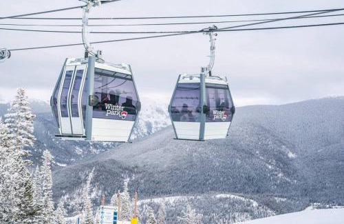 Winter Park Hotel | Ski-In Ski-Out Modern Mountain Condo