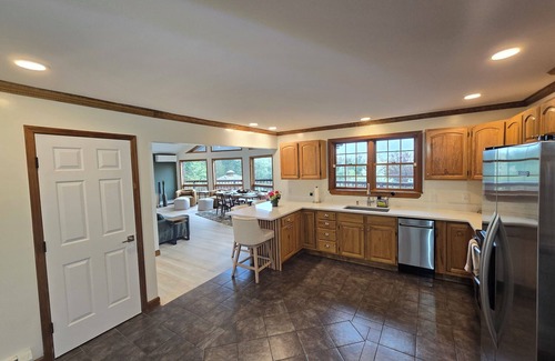 Warrensburg Ski Chalet | Ski Spa Arcade Gore Mtn Views Lake George Retreat