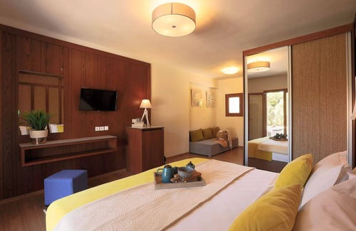 Skiathos Town Hotel | Skiathos Avaton Hotel
