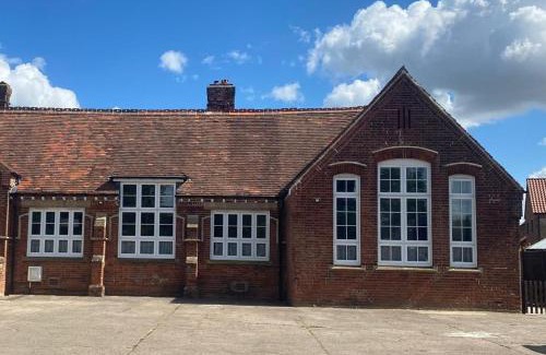 Bodham House | Skool House Retreat - 5 bedroom option