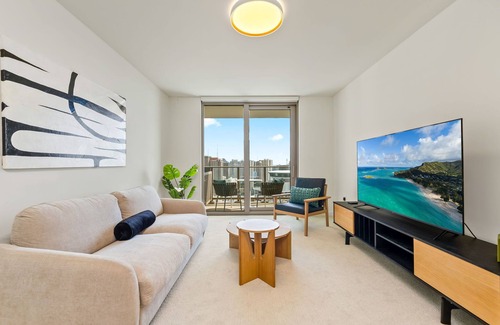 Ala Moana Condo | Sky Ala Moana 3305: 1 BR, 1 BA Condominium in Honolulu, Sleeps 2
