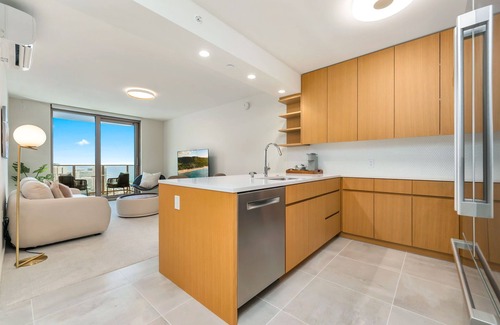 Ala Moana Condo | Sky Ala Moana 4005: 1 BR, 1 BA Condominium in Honolulu, Sleeps 2
