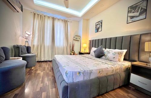 Blue Area Hotel | Sky Heights Designer Apartments-Centaurus View