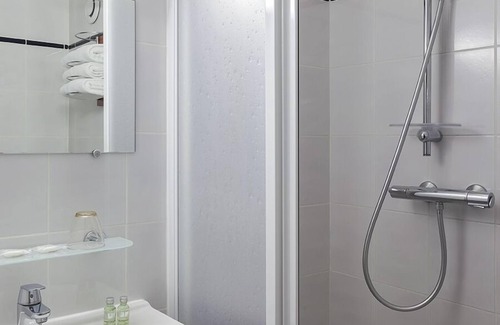 Goussainville Hotel | Sky Hotel Goussainville Charles de Gaulle - ex Comfort Hotel