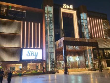 Rasra Hotel | SKY HOTEL& Resort