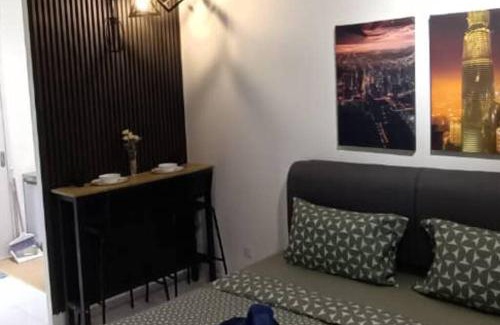 Bukit Indah Apartment | Sky Trees Netflix and Facilities at Bukit Indah