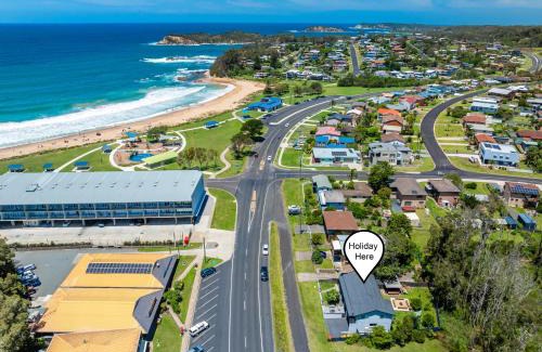 Malua Bay House | Skyes Beach House - Downstairs Accommodation