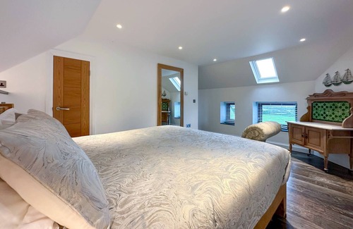 Marhamchurch Apartment | Skyfall - sleeps 2 guests in 1 bedroom