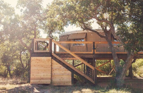 Dripping Springs Apartment | Skylight Serenity, Yurt in the trees w TX stars!