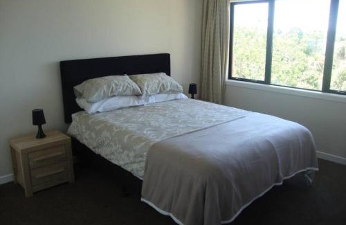 Raglan Apartment | Skyline Apartments - Lower Apartment
