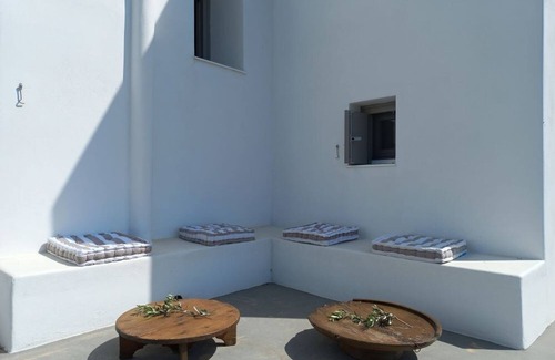 Skiros House | Skyros BnB, ANNA House in Brooke