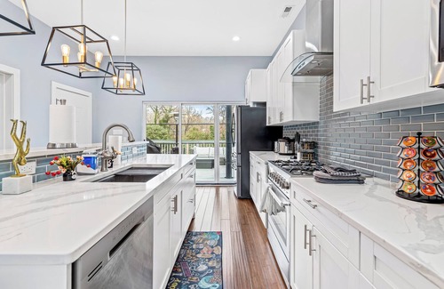 Durham House | Sleek, Modern, Home! by Duke in Downtown