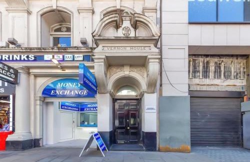 Soho Apartment | Sleep 6 Piccadilly Grand in London VR5