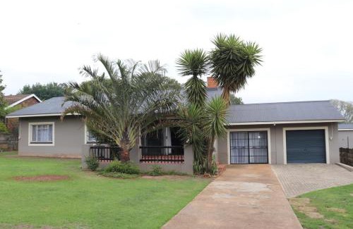 Piet Retief House | Sleep-A-Lot