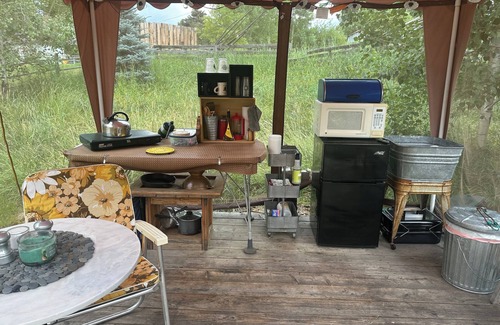 Bozeman Cabin | Sleep In Comfort-Tipi Style, Under The Stars