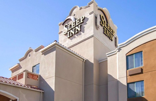 Paradise Valley Village Hotel | Sleep Inn at North Scottsdale Road