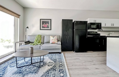 Downtown Omaha Apartment | Sleepover: Spacious 1BD/1BA + Balcony - Downtown Omaha